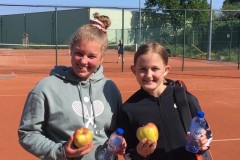 Eline-en-Lobke-2