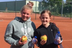 Eline-en-Lobke-3